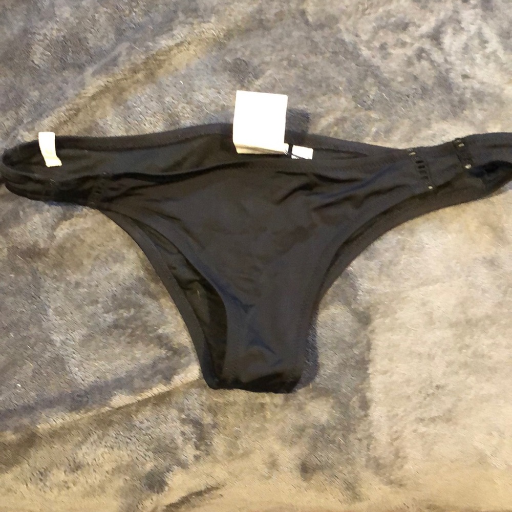 NWOT cheeky rhythm bikini bottoms